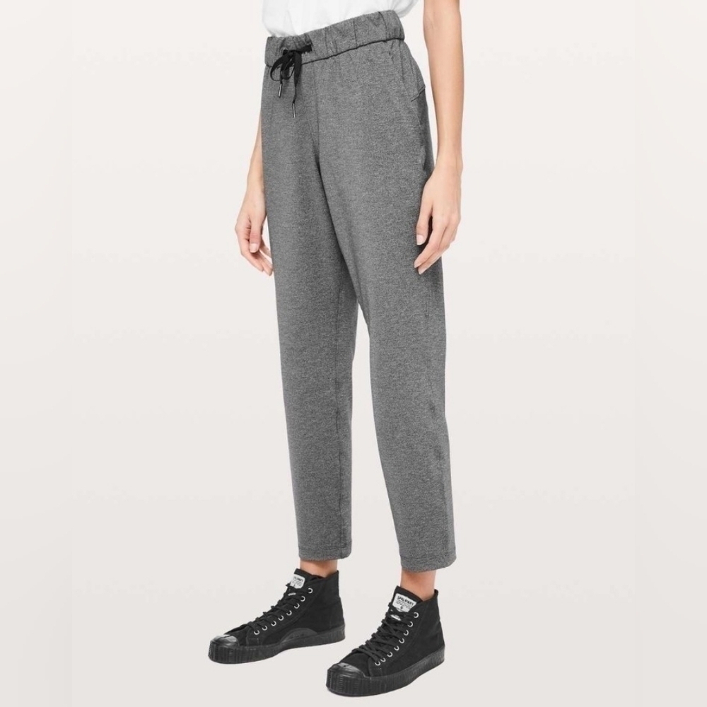 Lululemon athletica On the fly pant size 12.
